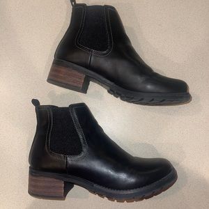 Eastland Chelsea Boots